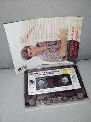 Kaset Burhan Çaçan Ayaz geceler albümü. Orijinal 1988 dönem Kağıt Baskı. tertemiz sorunsuz çalışıyor koleksiyonluk