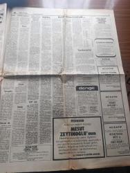 Hürriyet Gazetesi - Turkish Newspaper - 6 Ocak 1979 - Anadolu Ekspresi esenkent'te duran Boğaziçi ekspresine olanca hızıyla çarptı ilk tahminlere göre 20 ölü 136 yaralı var Fotoğrafı - kazada ölenlerin ve yaralananların listesi - trende uçağa binemeyen pek çok parlamenter ve Devlet tiyatrosu sanatçıları vardı - tiyatro sanatçısı Nedim Yüksel Mete ölenler arasında Fotoğrafı - CHP'den istifa eden Ramazan Yıldırım geri dönmeyeceğim diyor - Silifke'yi sel bastı Fotoğrafı - öldüğü açıklanan CIA ajanı John Paisley Rusya hesabına casus yapıyormuş - oyuncak bebekle fotoroman çevriliyor Fotoğrafı - Ecevit Hükümeti bir yılını doldurdu - 21. Yüzyıl buzul çağı olacak - televizyon ve radyoda bugün - basketbol liginde TOFAŞ'lılar iddialı - Beşiktaş Teknik direktörü Doğan Andaç - Galatasaray para savuruyor - Alman gazeteleri Fenerbahçe gücünden çok yitirmiş - Juventus durunca İtalyan milli takımı dökülmeye başladı - mavi bereliler kimlik soran gençleri topladı Fotoğrafı -Tomsonlu polisler hamam bastı