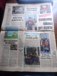 Yeni Asır Gazetesi - Turkish Newspaper - 3 Kasım 1977 - Kemal Serdaroğlu'nun koltuğuna Ali Kinsizer oturdu - Ticaret polisi kuruluyor - İzmir çevre yoluna belediye taş koydu fotoğraf - Renault ve Murat'lara 25 ile 40 bin lira zam geliyor - Fethiye'de ön seçime katılacak 4 AP aday adayı da güçlü - hükümet ODTÜ'nün açılması ile ilgili kararı kasıtlı buldu - TPAO Diyarbakır'da açılan 6 kuyudan günde 650 varil petrol elde ediyor - Seksi Theresa Wynn fotoğraf - CGP Genel Başkanı Turhan Feyzioğlu meclis başkanı konusunda uzlaşmak şarttır - seçim yasakları başlıyor - Vahdet Vural Sevda Somer Sema Koçak Mehtap Ar Çamlık Gazinosunda - Belkıs Özener Ahu Tuğba Güzelyalı Canlı Balıkta - İzmir'deki doktorlar - Karşıyaka lig maçları için alsancak'ı istiyor - manisaspor'da Erol kaynak istifa etti - Metin Türel milli takıma 2 yeni oyuncu alacak - milli solaçık Mustafa Denizli'nin antrenmana çıkması teselli oldu fotoğraf - bu Süleyman Demirel sporcu Süleyman Demirel fotoğraf - Fenerbahçe İstanbulspor