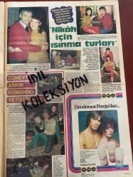 HAFTANIN SESİ GAZETESİ - DOĞUM GÜNÜ HEDİYESİ (TURKİSH - NEWSPAPER) - 18 MART 1983 - SAYI : 28 - TAM TAKIM 12 SAYFADIR -Müjde Ar-Tayyar Yıldız-İbrahim Tatlıses-Kemal Sunal-Ferdi Tayfur-Kadir İnanır-Hakan Balamir-Türkan Şoray-Hülya Koçyiğit-Orhan Gencebay-Sevim Emre-Emel Bıyıkoğlu-Tarık Aktuğ-Pembe Mutlu-Adnan Şenses-Hayal Davran-Cüneyt Arkın-Murat-Kaan-Betül-Kemal Balıkemir-Meliha Şoray-Nazan Şoray-Behice Aksoy-Melek Ayberk-Selçuk Ural-Ferdi Tayfur-Necla Nazır-Oya Aydoğan-Cemal Şahinkaya-Müzeyyen Senar-Momin Uslubas-Azmi Ofluoğlu-Göker Birdal-Nilay Tütüncü-Emel Çavuşoğlu-Rüknent Öğütman-Julio Iglesias-Bülent Ersoy-Gönül Yazar-Ajda Pekkan-Tommy Garett-Kadir İnanır-Funda Akartürk-Macit Akman-Gönül Alpay
