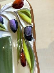 DAMGALI EL BOYAMA TABAK MADE İN P.R.C. RESİMDE GÖRÜNEN YERLERDE BOYA ATIKLARI VARDIR