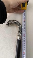 ABANOZ MASİF AĞAÇ KROM FİGÜRLÜ BASTON