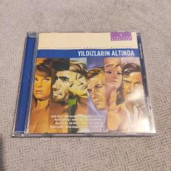 YILDIZLARIN ALTINDA - Türk Filmlerinin Unutulmaz Müzikleri  ( Müzik CD )