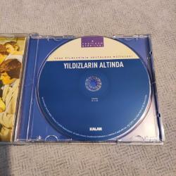 YILDIZLARIN ALTINDA - Türk Filmlerinin Unutulmaz Müzikleri  ( Müzik CD )