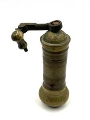 Cumhuriyet Dönemi Pirinç Kahve Değirmeni