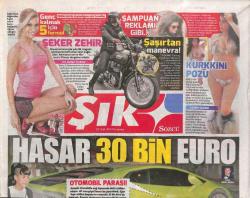 Sözcü Gazetesi Şık Eki 22 Ocak 2015 - Şarkıcı Teoman Ve Ayrıldıkları Yönünde Haberler Çıkan Eşi Ayşe Kaya Önceki Gün Nişantaşında Buluştu GZ106852