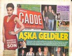 Milliyet Gazetesi Cadde Eki 8 Eylül 2013 - TV Dünyasının Ünlü İsimleri Menajerleri Ebru Toparlıyı En Mutlu Gününde Yalnız Bırakmadı GZ119591