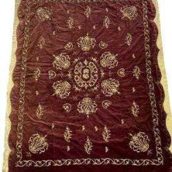 OSMANLI DÖNEMİ ALTINSIRMALI BİNDALLI İŞLEMELİ KADİFE YATAK ÖRTÜSÜ (N)