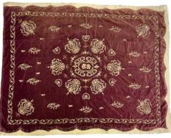 OSMANLI DÖNEMİ ALTINSIRMALI BİNDALLI İŞLEMELİ KADİFE YATAK ÖRTÜSÜ (N)