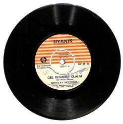 Mustafa Necipoğlu - Beni Yanlış Anlama Gel Beraber Olalım Plak (107) PLK20089