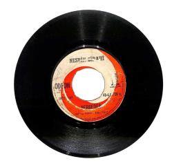 Nesrin Sipahi - Sakın Unutma Beni / Derbeder Plak (10/6.5) PLK21422