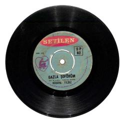 Nebahat Yıldız - Emo / Gazla Şoförüm PLAK (10/6.5) PLK21563