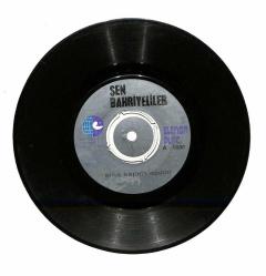 Şen Bahriyeliler - Arka Kapım Açıktır Üçün Biri PLAK (10/7) PLK22432