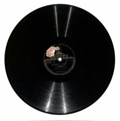 Yves Montand - A Paris Ma Douce Vallee TAŞ PLAK (107.5) PLK22815