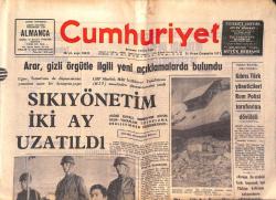 Cumhuriyet Gazetesi 26 Mayıs 1971 - Alain Delon'u Paylaşmakta Kadınlar Güçlük Çekiyor - Sıkıyönetim İki Ay Daha Uzatıldı GZ149423