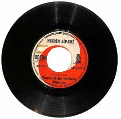 Nesrin Sipahi - Yemin Ettim Bir Kere Dönmem /Hayat Budur Giden Gelmez PLAK (10/6.5) PLK24740