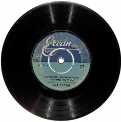 Ali Ercan - Zeynebim Almanyanın Yolunu Tuttun - Banada Bir Kız Yaz PLAK (10/6) PLK24783