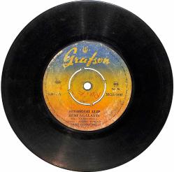 Nuri Sesigüzel - Sevdiğimi Alıp Beni Ağlattı / Arıdım Bala Geldim PLAK (10/5) PLK24814