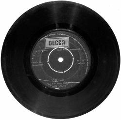 Tom Jones - Smile - Delilah PLAK (10/5.5) PLK24887