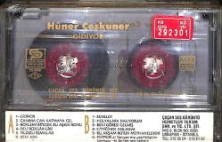 Hüner Coşkuner - Gidiyor Kaset (Kırmızı Bandrol - İkinci El) KST27478