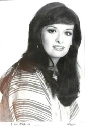 Müjde Ar Siyah-Beyaz Kartpostal (Orta Boy) KRT23484