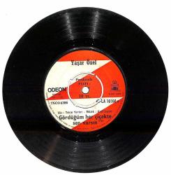 Yaşar Özel - Gördüğüm Her Çiçekte Sen Varsın / İstanbul PLAK (10/7) PLK26109