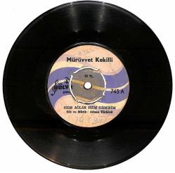 Mürüvvet Kekilli - Hem Ağlar Hem Giderim / Aşkın Kurbanıyım Plak (10/6.5) PLK26129