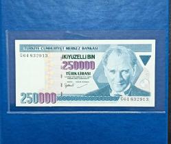 7.Emisyon 250.000 Lira ( 250 Bin Lira ) Seri: G64 832913 ÇİL