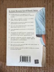 Mutluluk Dağıtmak - Kârı ,Tutkuyu ve Amacı Bulmaya Uzanan Bir Yolculuk