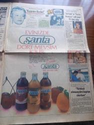 Günaydın Gazetesi - Turkish Newspaper - 4 Ağustos 1981 - bayram hediyesi işçiler Türkiye'ye döviz yağdırdılar - Güzel Yıldız Romy Schneider oğlunun ölümünden sonra tanınmaz hale geldi fotoğraf - Mehmet Ali Ağca'nın iddiası en geç 5 ay içinde hapisten kurtulacağım fotoğraf - Papa yeniden ameliyat edilecek - Rauf Denktaş'ın koruma polisinin suçsuz olduğu açıklandı - ilk defa bu bayram Kıbrıs'a giden az oldu - güzellik kremlerine bile giren bitki ısırgan otu - Emniyet Genel Müdürü Fahri Görgülü polis 12 eylül'den sonra büyük çapta saygınlık kazandı - Fatih'in Fedaisi Kara Murat yazan Rahmi Muratoğlu Çizen Abdullah Turhan - Eskişehir ve Fenerbahçe göz doldururken Galatasaray ve Beşiktaş beğenilmedi - Sait Faik'in kayıp aranıyor adlı eseri TV filmi oldu - Burhan Çaçan türkücü olmasaydım kaptan olurdum fotoğraf - irlanda'da açlık grevinden sekizinci gerilla da öldü - Fidel Castro 600 bin kadını askere aldı fotoğraf - Prenses Charles Ve Diana'nın nerede olduğu bilinmiyor fotoğraf - Beni Sadr