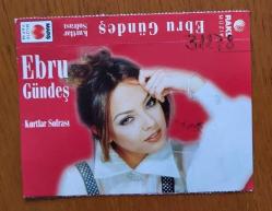 EBRU GÜNDEŞ, KURTLAR SOFRASI, ALBÜMÜNÜN KASET KARTONETİ (SADECE KARTONETTİR) 10 x 8 cm EBADINDA