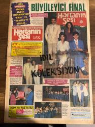 HAFTANIN SESİ GAZETESİ - DOĞUM GÜNÜ HEDİYESİ (TURKİSH - NEWSPAPER) - 2 EYLÜL 1983 - SAYI : 52 - TAM TAKIM 12 SAYFADIR -Nalan Oktay-Ahmet Ulaş-Mehmet Kalaycı-Emine Balcı-Fatma Giden-Fevzi Bardakcı-Hülya Avşar-Güngör Bayrak-Filiz Ersürer-Gökhan Güney-Muazzez Abacı-Nükhet Duru-Ercan Turgut-Müslüm Gürses-Gülşen Bubikoğlu-Cihan Ünal-Türkan Şoray-Müjde Ar-Muhteşem Demirağ-Aysel Gürel-Salih Güney-Fikret Hakan-Cemil İpekçi-Kartal Tibet-Sezen Aksu-Berker İnanoğlu-Omer Kavur-Sezen Aksu-İbrahim Tatlıses-Nazan Şoray-Nurhan Damcıoğlu-Ercan-Nihal-Zeki Müren-Erdoğan Demirören-Gönül Yazar-Hasan Kazankaya-Semra Süerhan-Perihan Savaş-Yüksel Uzel-Müserref Tezcan-Selami Şahin-Fatma Girik-Sevim Emre-Orhan Gencebay-Güngör Bayrak-Nil Burak-Tanju Korel-Oksal Pekmezoğlu-Murat Boydan-Filiz Özten-Erol Taş-Atilla Ergün-Yücel Çakmaklı-Çetin Tekindor-Yusuf Sezgin-Eşref Kolçak-Ahmet Mekin-Fikret Hakan-Tarık Buğra-Seyyal Taner-Nail Keçili-Richard Burton-Liz Taylor-Sally Hayles-Adnan Şenses-Hayal Davran-Hülya Işıl-Gök