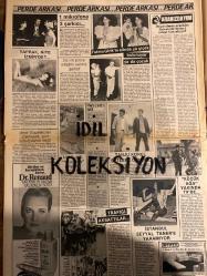 HAFTANIN SESİ GAZETESİ - DOĞUM GÜNÜ HEDİYESİ (TURKİSH - NEWSPAPER) - 2 EYLÜL 1983 - SAYI : 52 - TAM TAKIM 12 SAYFADIR -Nalan Oktay-Ahmet Ulaş-Mehmet Kalaycı-Emine Balcı-Fatma Giden-Fevzi Bardakcı-Hülya Avşar-Güngör Bayrak-Filiz Ersürer-Gökhan Güney-Muazzez Abacı-Nükhet Duru-Ercan Turgut-Müslüm Gürses-Gülşen Bubikoğlu-Cihan Ünal-Türkan Şoray-Müjde Ar-Muhteşem Demirağ-Aysel Gürel-Salih Güney-Fikret Hakan-Cemil İpekçi-Kartal Tibet-Sezen Aksu-Berker İnanoğlu-Omer Kavur-Sezen Aksu-İbrahim Tatlıses-Nazan Şoray-Nurhan Damcıoğlu-Ercan-Nihal-Zeki Müren-Erdoğan Demirören-Gönül Yazar-Hasan Kazankaya-Semra Süerhan-Perihan Savaş-Yüksel Uzel-Müserref Tezcan-Selami Şahin-Fatma Girik-Sevim Emre-Orhan Gencebay-Güngör Bayrak-Nil Burak-Tanju Korel-Oksal Pekmezoğlu-Murat Boydan-Filiz Özten-Erol Taş-Atilla Ergün-Yücel Çakmaklı-Çetin Tekindor-Yusuf Sezgin-Eşref Kolçak-Ahmet Mekin-Fikret Hakan-Tarık Buğra-Seyyal Taner-Nail Keçili-Richard Burton-Liz Taylor-Sally Hayles-Adnan Şenses-Hayal Davran-Hülya Işıl-Gök