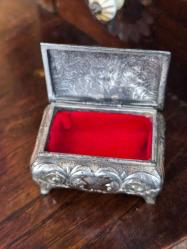 İtalyan Antika Gümüş K. Kutu