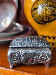 İtalyan Antika Gümüş K. Kutu