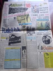 Halka ve Olaylara Tercüman Gazetesi - Turkish Newspaper - 16 Mayıs 1976 - Döviz Rezervi 1 milyar doları aştı - Gökçeada açık cezaevinde 400 mahkum arı gibi çalışıyor - Yeni Asgarî ücret bir ay içinde ilan edilecek - Prens Faysal özel demeç verdi Türkiye İslam aleminin daima kalesi olmuştur dedi fotoğraf - Bülent Ecevit Türkiye ve Yunanistan yeni ittifak kurmalıdır dedi - cumhurbaşkanı Fahri Korutürk gezi intibalarını anlattı - Hora Gemisi Haziran içinde Ege'ye açılabilecek duruma geldi - Celal Bayar anlatıyor Türkiye'de ilk halk iktidarı yazan Nazlı Ilıcak - Vakko tam sayfa reklam - Osmanlı tarihi yazan Lord Kinross Yazı Dizisi - televizyon programı - Edebi Roman Dönemeç'te yazan Tarık Buğra Yazı Dizisi - Trabzonspor 24 futbolcuya 682 bin lira ödedi - Fenerbahçe 9 ayda 9 futbolcu oynatamadı - Amerikalı Williams rüzgarla birlikte esti 9.8  - Bursaspor Galatasaray maçı - Boluspor Beşiktaş maçı - imparator Beckenbauer Yazı Dizisi - Montreal olimpiyatları - Ekrem Özdamar 2.16'yı aşacak mı