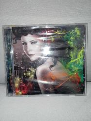 Cd Şebnem Ferah Benim adım orman albümü. Orijinal. Pasaj 2009 baskı. Dinlemeyi etkilemeyen yoğun çizikler var. Sorunsuz çalışıyor. Kartonet hem birbirine yapışık, hem de CD kabına yapışıktır. Bu nedenle fiyata yansıtılmıştır. lütfen bu duruma göre alım yapınız.