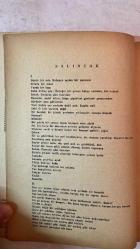 TÜRK DİLİ, AYLIK DİL VE YAZIN DERGİSİ - 1 EYLÜL 1961 SAYI: 120  SELAHATTİN BATU: KENDİNİ ARAMAK - FAZIL HÜSNÜ DAĞLARCA: ÇİÇEK - BEHÇET KEMAL ÇAĞLAR: TEVFİK FİKRET - EDİP CANSEVER: SALINCAK - HİKMET DİZDAROĞLU: NABİZADE NAZIM'IN HİKÂYELERİ - THOMAS MANN: ÖLÜMLÜLÜĞE ÖVGÜ - GÜLTEN AKIN: KAÇIŞ - MUHTAR KÖRÜKÇÜ: POSTACI ZÜLKÜF - SALAH BİRSEL: TÜTÜNSÜZ SİGARA İÇMEK - ABDULLAH RIZA ERGÜVEN: DAHA KORSANLIĞIM TUTMADI - YEZDAN: BİR YAĞMUR SONRASI - ALDOUS HUXLEY: SUSMANIN ÖNEMİ - ALİ PÜSKÜLLÜOĞLU: AKŞAMIN SULARI SERÇELİ - GÜNGÖR DİLMEN: AYAK PARMAKLARI - SEYFETTİN BAŞCILLAR: BÜTÜN YÜREKLER ŞİMDİ - AFET MUHTEREMOĞLU: BEDRİYELER VE ÇOCUKLAR - HALİL KOCAGÖZ: YİTİK DUMAN - KIRZIOĞLU M. FAHRETTİN: ŞAİR ÖMER NEF'İ'NİN SEKİZ ARKA ATASI - CHARLES BAUDELAIRE: GENÇ YAZARLARA ÖĞÜTLER - ÖMER ASIM AKSOY: DÜŞÜNCELER, DÜZELTMELER - ALİ RIZA ÖNDER: CEZA MUHAKEMELERİ USULÜ KANUNUN DİLİ - NIJAT ÖZÖN: OKULDA SİNEMA - MUZAFFER UYGUNER: SOYUT RESİM - CEVKUD: GAZETELER DERGİLER - ALİ AVNİ ÖNEŞ: BAŞKA DİLL -  60 SAYFA