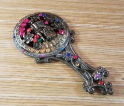 ViNTaGe TAŞ SÜSLEMELİ PiRiNÇ EL AYNASI....