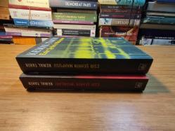 ESİR ŞEHİR ÜÇLEMESİ 2 Kitap Takım ( Esir Şehrin İnsanları - Esir Şehrin Mahpusu )