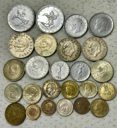 TC Cumhuriyet Dönemine ait 25 adet karışık madeni paralar ÇÇT/ÇT