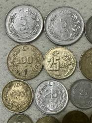 TC Cumhuriyet Dönemine ait 25 adet karışık madeni paralar ÇÇT/ÇT