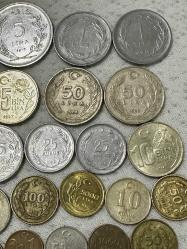 TC Cumhuriyet Dönemine ait 25 adet karışık madeni paralar ÇÇT/ÇT