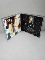 Cd Çelik sevgilerimle albümü. Orijinal 1998 sarı bandrollü dönem baskı albüm. Disk 10 üzerinden 9.5 sorunsuz çalışıyor. Çok iyi durumda koleksiyonluk