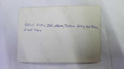 SANAT GÜNEŞİ ZEKİ MÜREN'İN ORİJİNAL FOTOĞRAFI - 12,5 x 9 cm EBADINDA - ZEKİ MÜREN, BÜLENT ERSOY, TÜRKAN ŞORAY, AJDA PEKKAN ve EMEL SAYIN, SAHNEDE YAN YANA DURURLARKEN ÇEKİLMİŞ BİR KARE