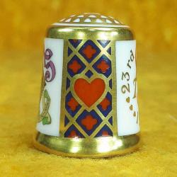 VINTAGE ROYAL CROWN DERBY ENGLISH BONE CHINA 5000 EDITION ALTIN YALDIZ DEKORLU PORSELEN YÜKSÜK