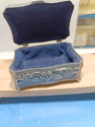 K210-----ALMAN GÜMÜŞÜ ESKİ TAKI MÜCEVHER KUTUSU