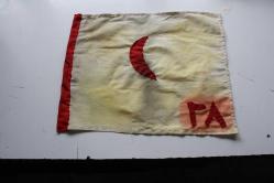 LOT.1 » DAĞILAN KOLLEKSİYON  NADİR KOLEKSİYONLUK  EL DİKİMİ  HİLAL-İ AHMER SANCAK  ARKASI MÜHÜRLÜ