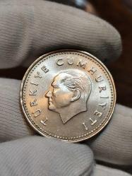 1992 Yılı 2500 lira Çil