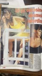 GALA DERGİSİ - 10 OCAK 1999 PAZAR - YEŞİM SALKIM - ŞÜKRİYE TUTKUN - AŞKIN NUR YENGİ - METE TOPÇUOĞLU - ÖZCAN DENİZ - SERDAR ORTAÇ - MUSTAFA (UZAYLI) - SİBEL CAN - METİN AKPINAR - HİLAL ÖZDEMİR - CENK TANGİL - GÜLŞAH DİLEK - ATİLLA YELKEN - FIRAT TUR - ÖZER AHISKA - KENAN DOĞULU - AYDIN KARABULUT - EBRU AKEL - TANSU ATAK - HARİKA AVCI - ABİDE SAVAŞ - EMİN DİVRİK - ATEŞ ÇELİK  GALA - HÜRRİYET LE BİRLİKTE BEDAVA - YEŞİM SALKIM: NAMAZINDA NİYAZINDA BİR ŞARKICIYIM - ŞÜKRİYE TUTKUN: ORAMI BURAMI AÇSAM BANA DA 60 BİN DOLAR VERİRLER - AŞKIN'IN BEBEK STRATEJİSİ - ÖZCAN DENİZ'İN HAYALİNDEKİ KADIN - SERDAR ORTAÇ KRİZDE - SOSYETENİN İSTANBUL VE ULUDAĞ KAÇAMAKLARI - SERDAR ORTAÇ'IN KRİZ YILI - VAY CANINA - SEKSİ TÜRKÜCÜ EKTİĞİNİ BİÇTİ - KANADI SEVDAYA DEĞDİ Mİ, DEĞMEDİ Mİ - BARLARDA ASLA ÇALIŞMAM - EŞKİYA FİLMİ - KENAN GARANTİDE - HARİKA KAÇAMAK - EKRANLARIN HANIMAĞASI - 30 SAYFA